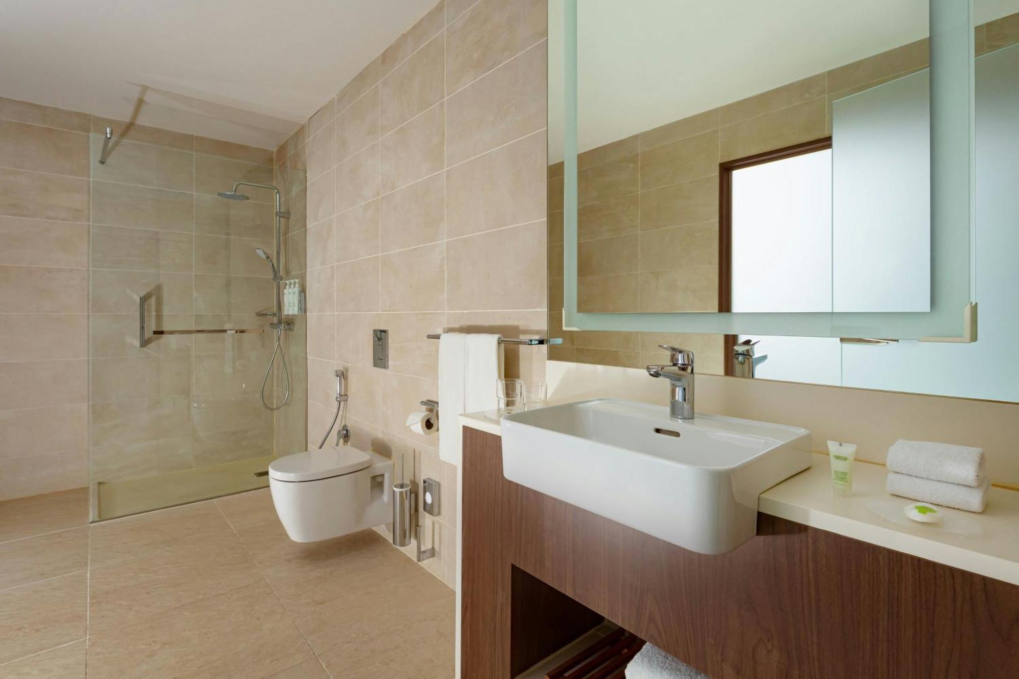 Courtyard By Marriott 4* Baku
